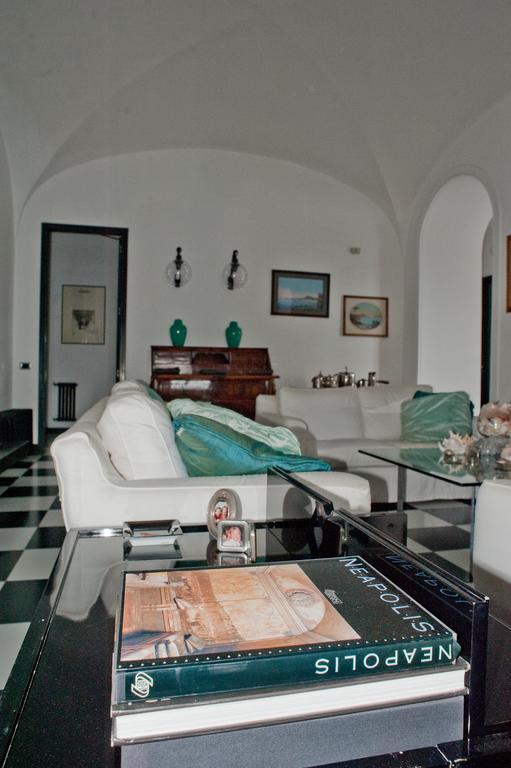 Villa Margi 비코에쿠엔세 객실 사진